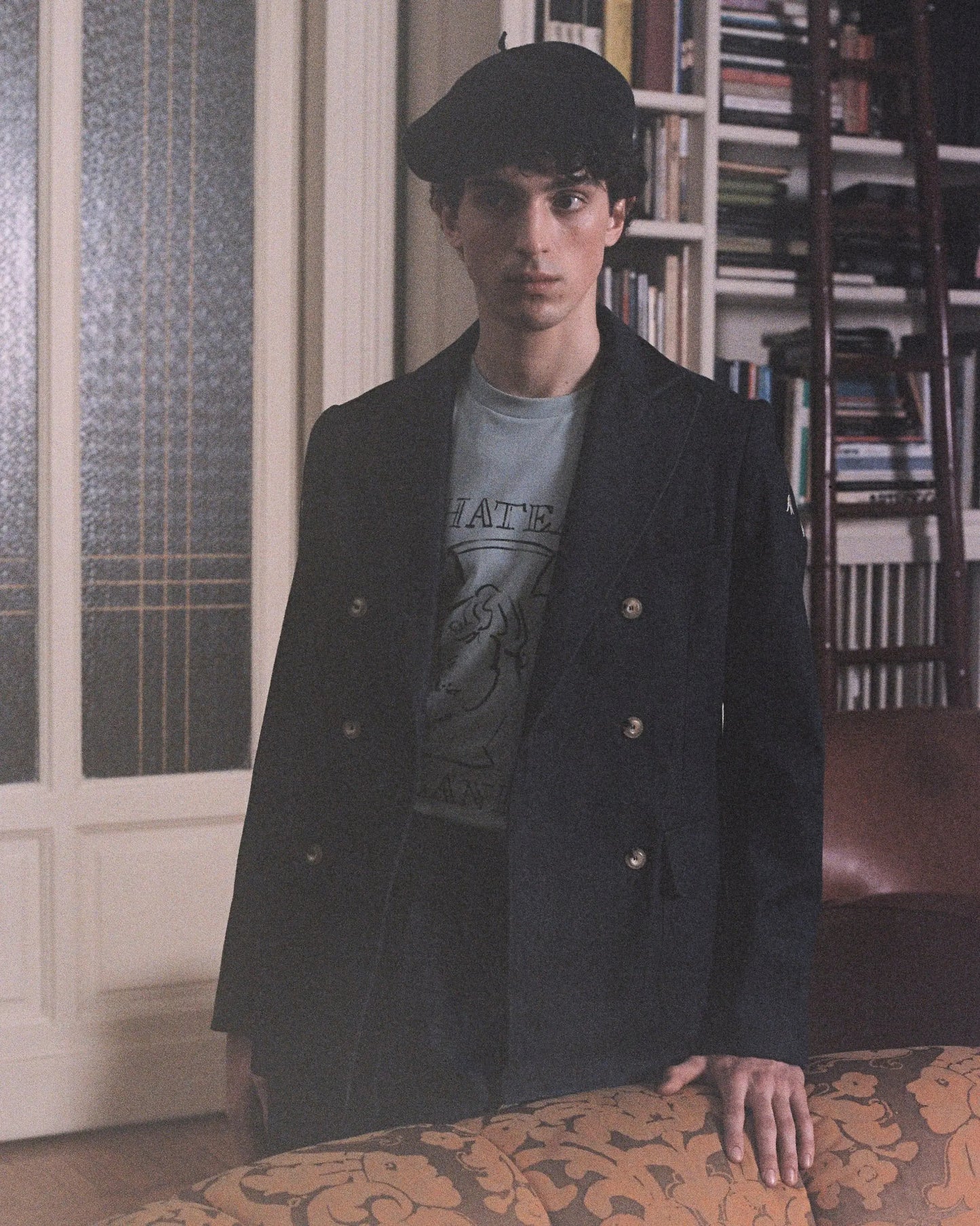 Chateau Orlando / Urn T-shirt - 601 | 京都ウィメンズセレクトショップ