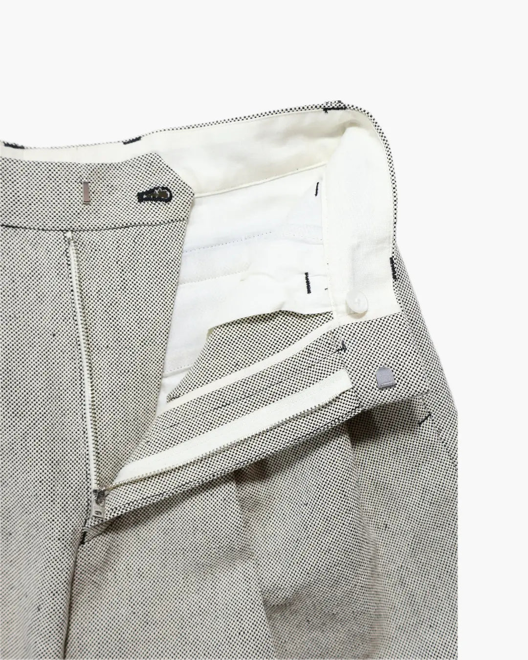 FUMIKA_UCHIDA / CHABRAY 3-TUCK GAUCHO / OFFWHITE/BLK - 601 | 京都ウィメンズセレクトショップ