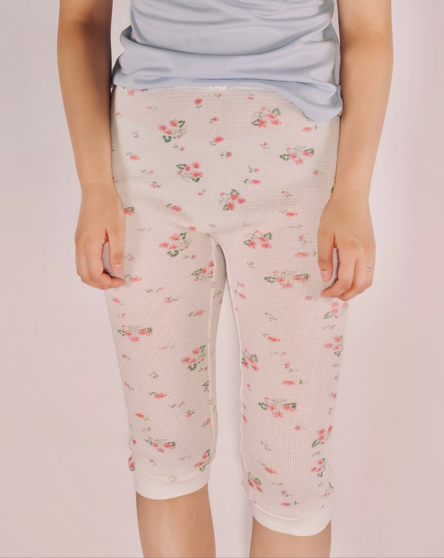 FUMIKA UCHIDA / FLORAL PRINT WAFFLE CROPPED PANTS / IVORY